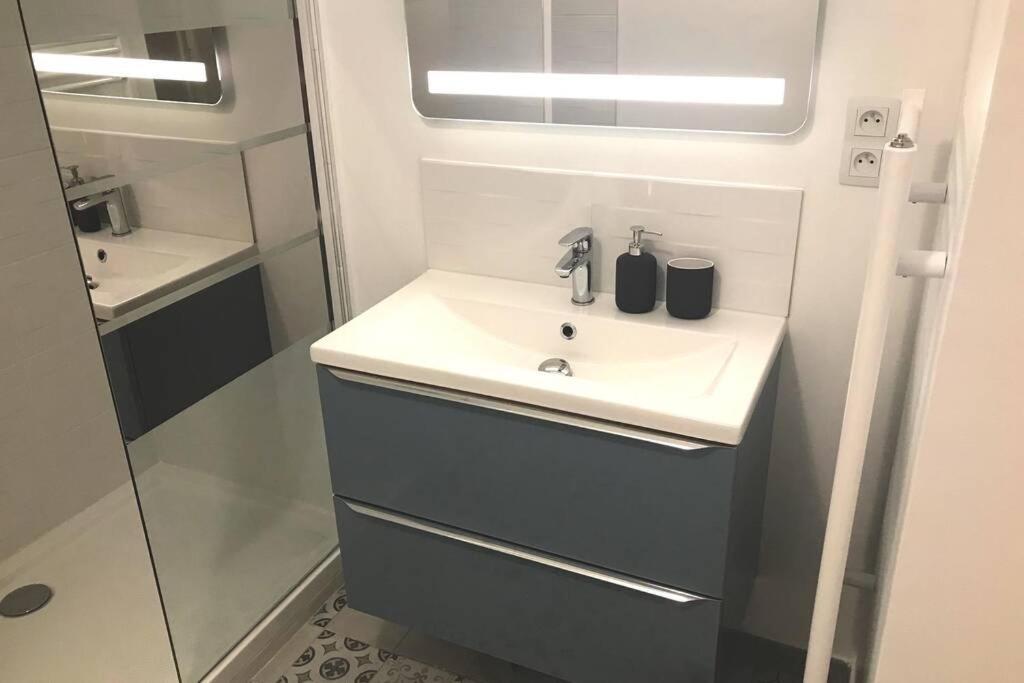 Bel Appartement T3 Mourillon A 5 Min Des Plages - Vue Mer 툴롱 외부 사진